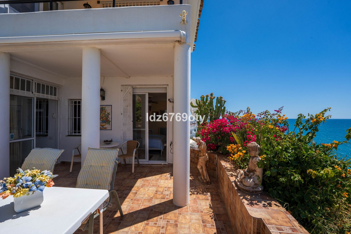 3 Bed Apartment for sale in Torremuelle Costa Del Sol, Málaga, Spain