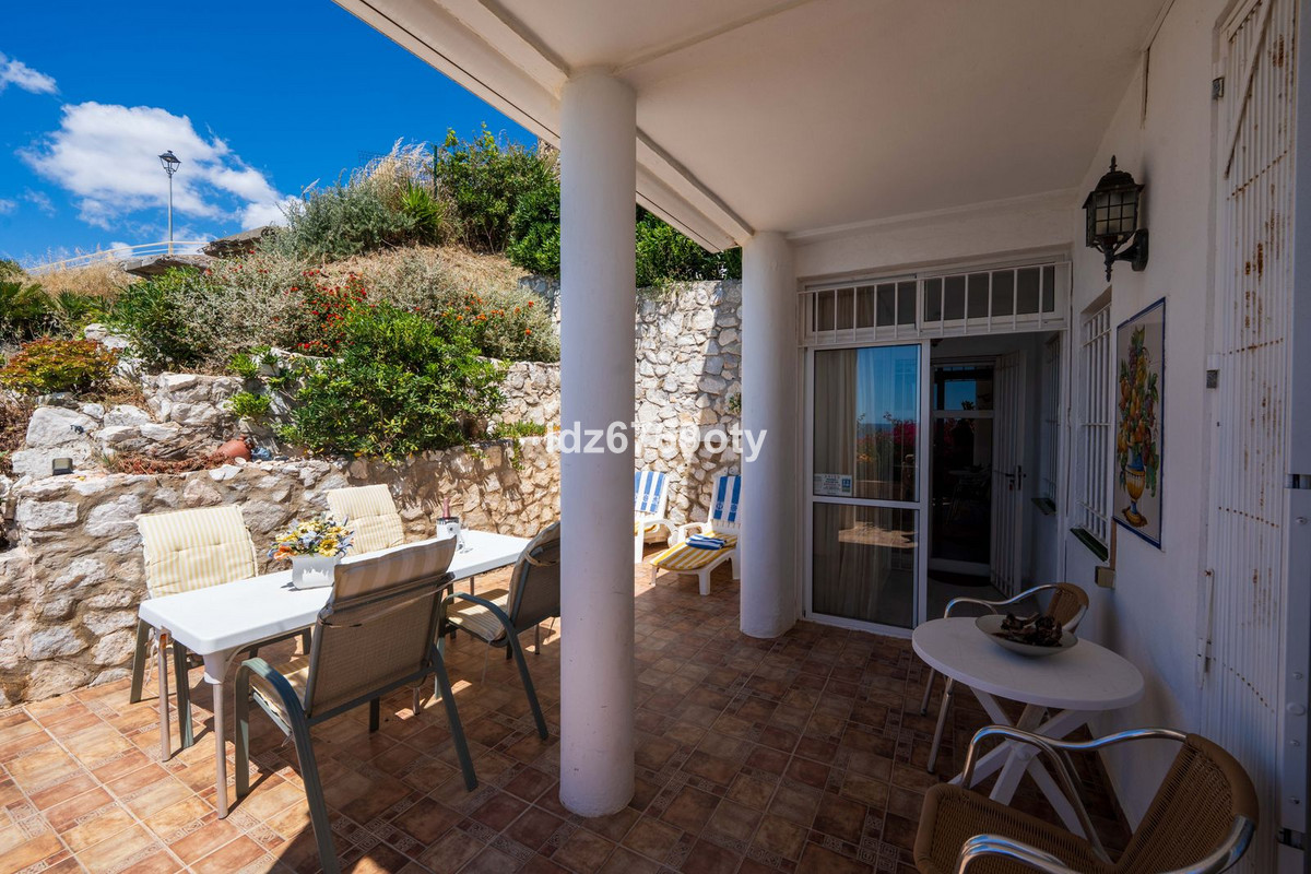 3 Bed Apartment for sale in Torremuelle Costa Del Sol, Málaga, Spain