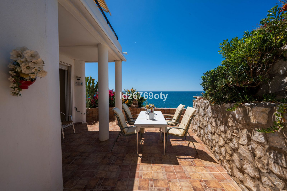 3 Bed Apartment for sale in Torremuelle Costa Del Sol, Málaga, Spain