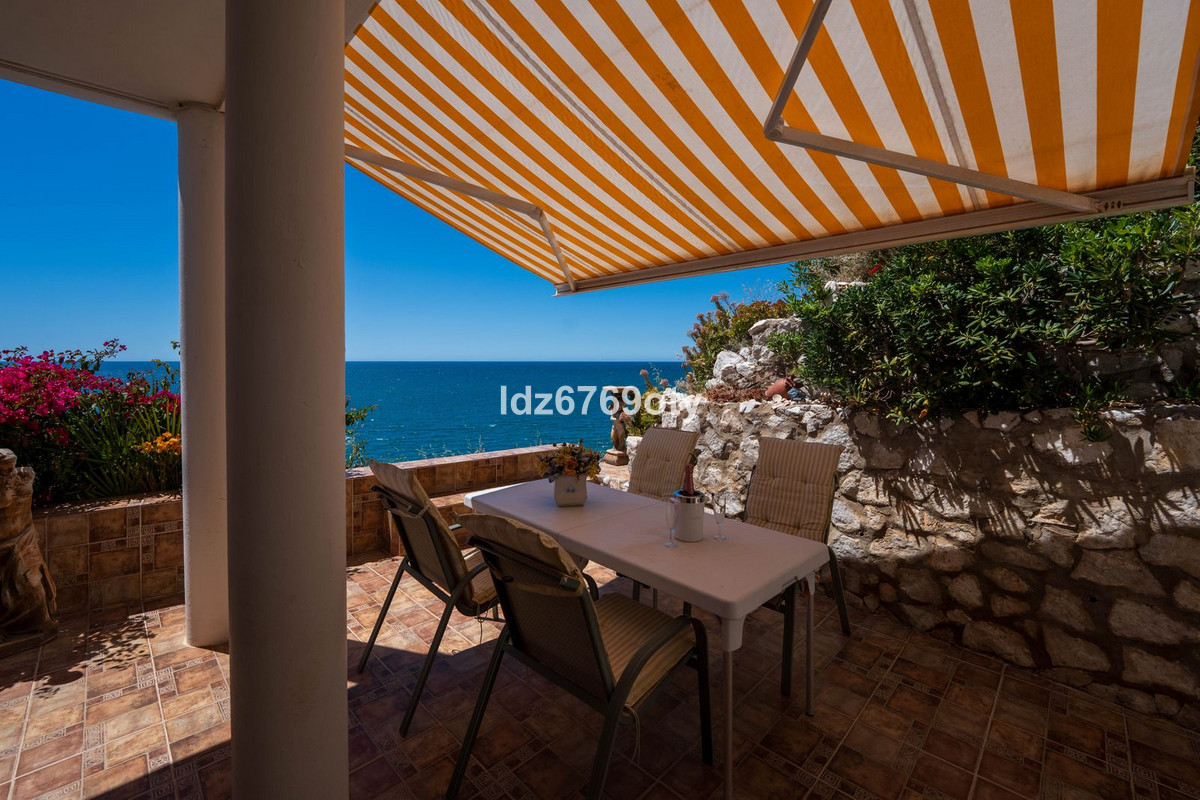 3 Bed Apartment for sale in Torremuelle Costa Del Sol, Málaga, Spain