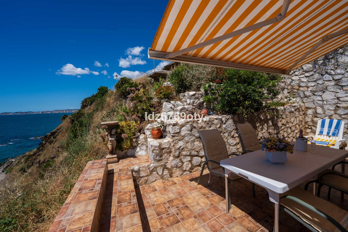 3 Bed Apartment for sale in Torremuelle Costa Del Sol, Málaga, Spain