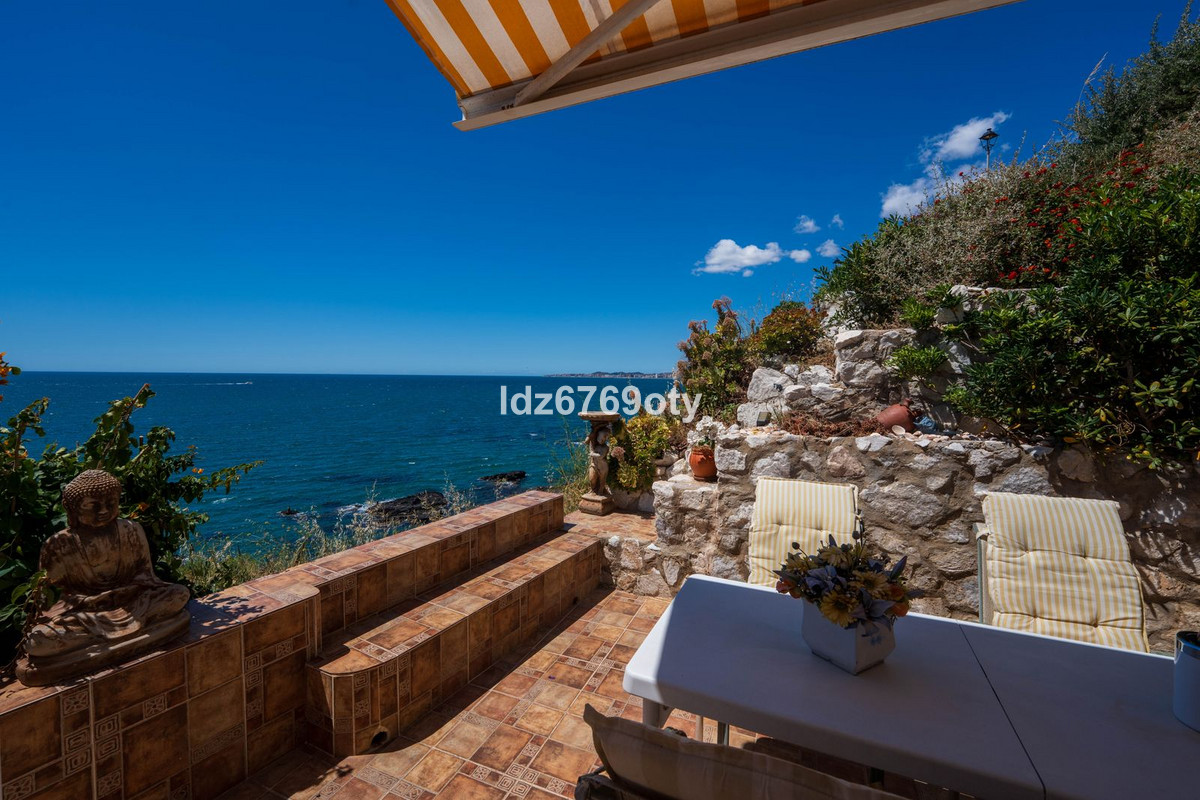 3 Bed Apartment for sale in Torremuelle Costa Del Sol, Málaga, Spain