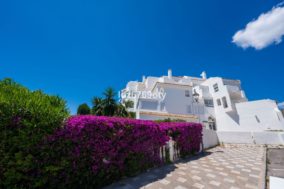 3 Bed Apartment for sale in Torremuelle Costa Del Sol, Málaga, Spain