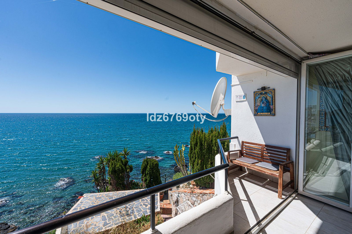 3 Bed Apartment for sale in Torremuelle Costa Del Sol, Málaga, Spain
