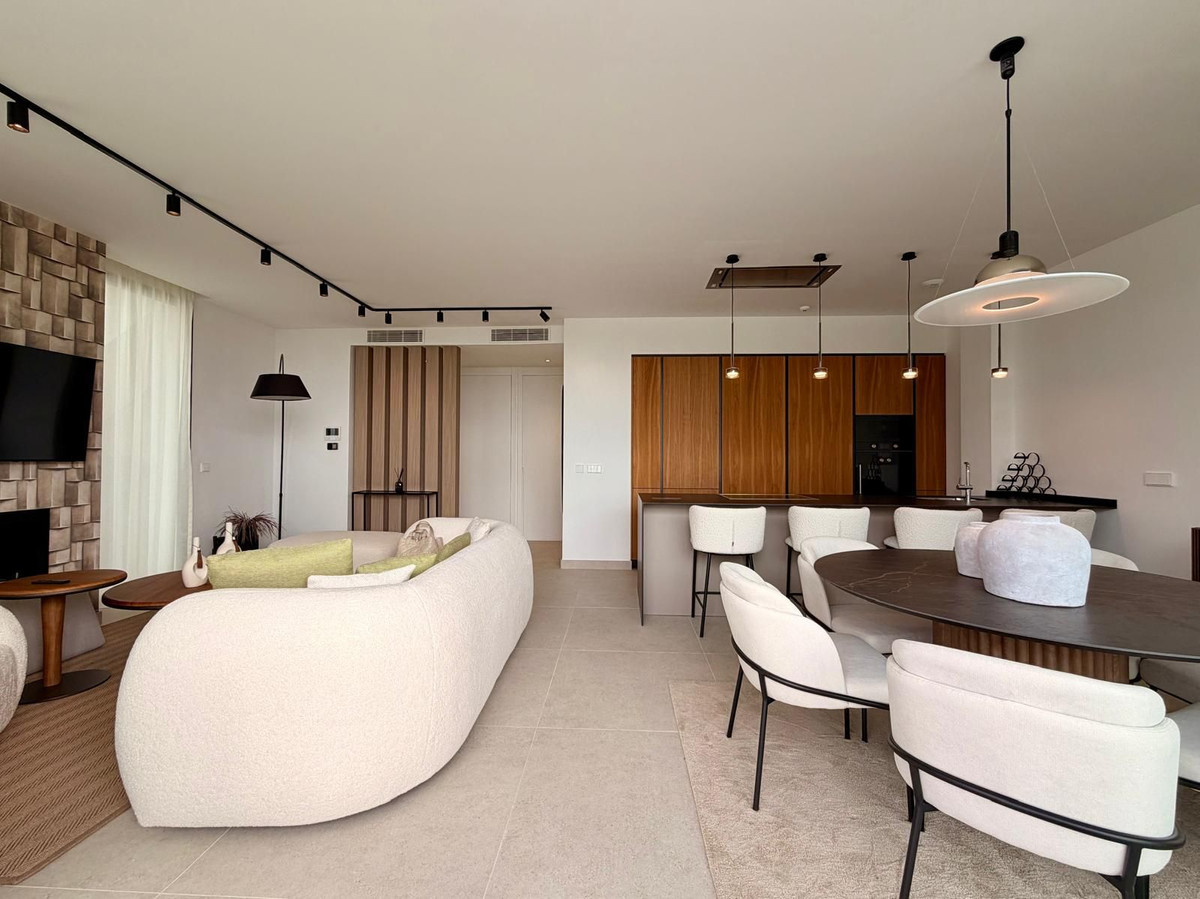 3 Bed Apartment for sale in Marbella Costa Del Sol, Málaga, Spain
