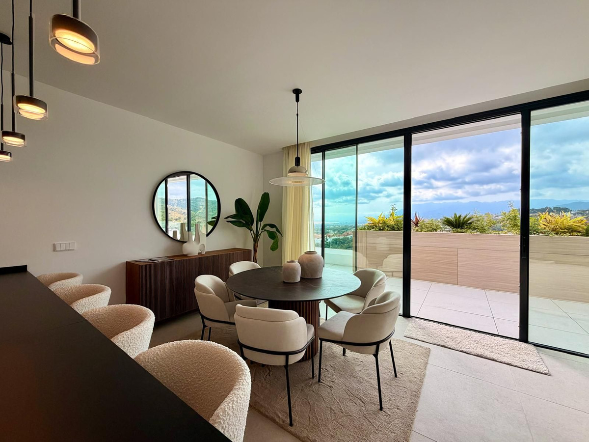 3 Bed Apartment for sale in Marbella Costa Del Sol, Málaga, Spain