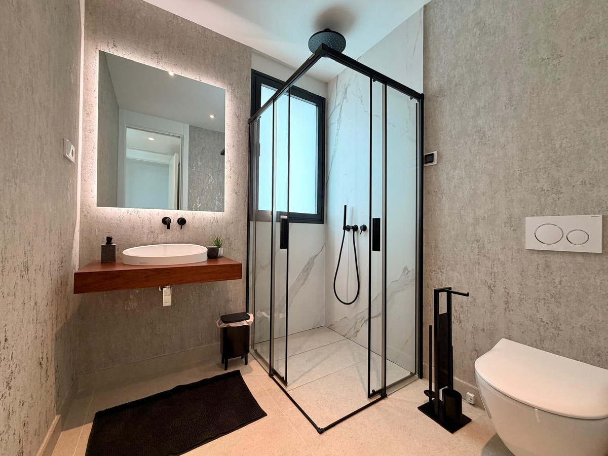 3 Bed Apartment for sale in Marbella Costa Del Sol, Málaga, Spain