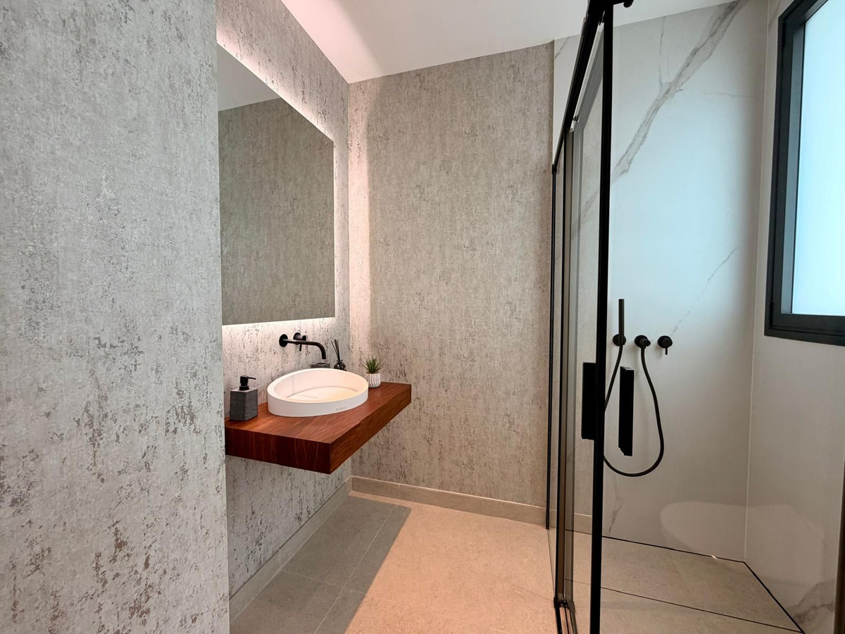 3 Bed Apartment for sale in Marbella Costa Del Sol, Málaga, Spain