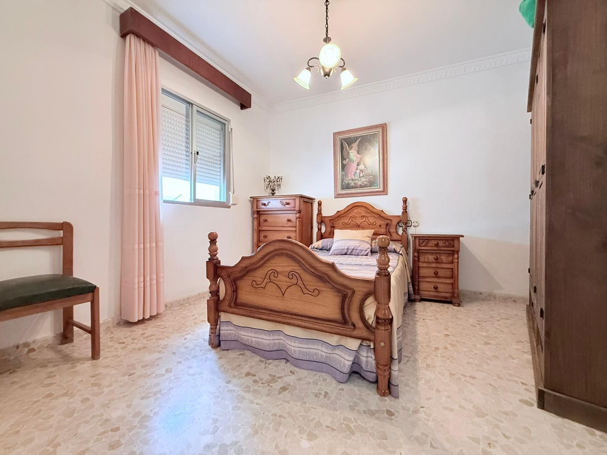 4 Bed Townhouse for sale in Coín Costa Del Sol, Málaga, Spain