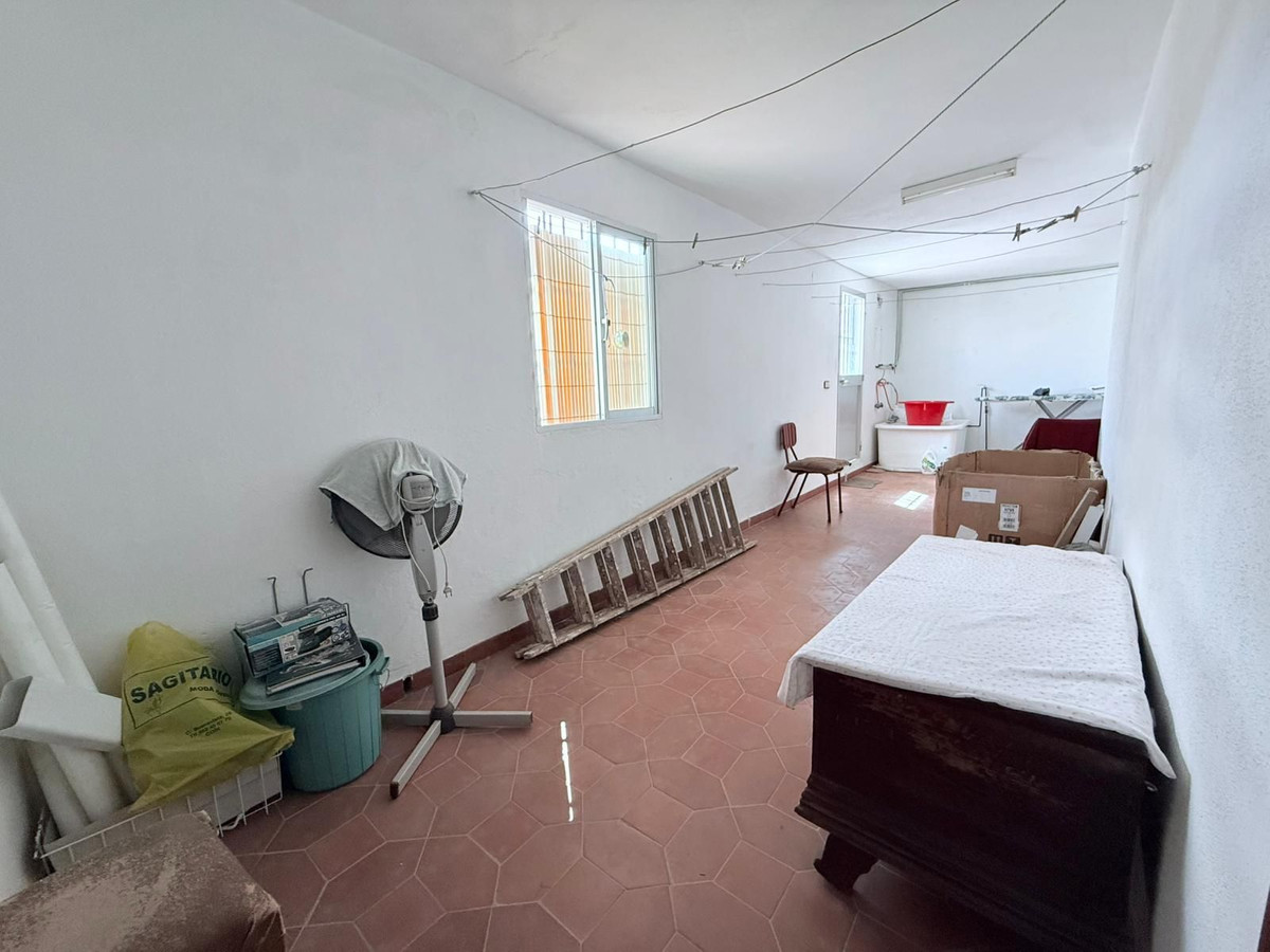 4 Bed Townhouse for sale in Coín Costa Del Sol, Málaga, Spain