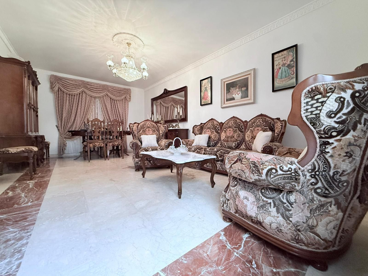 4 Bed Townhouse for sale in Coín Costa Del Sol, Málaga, Spain