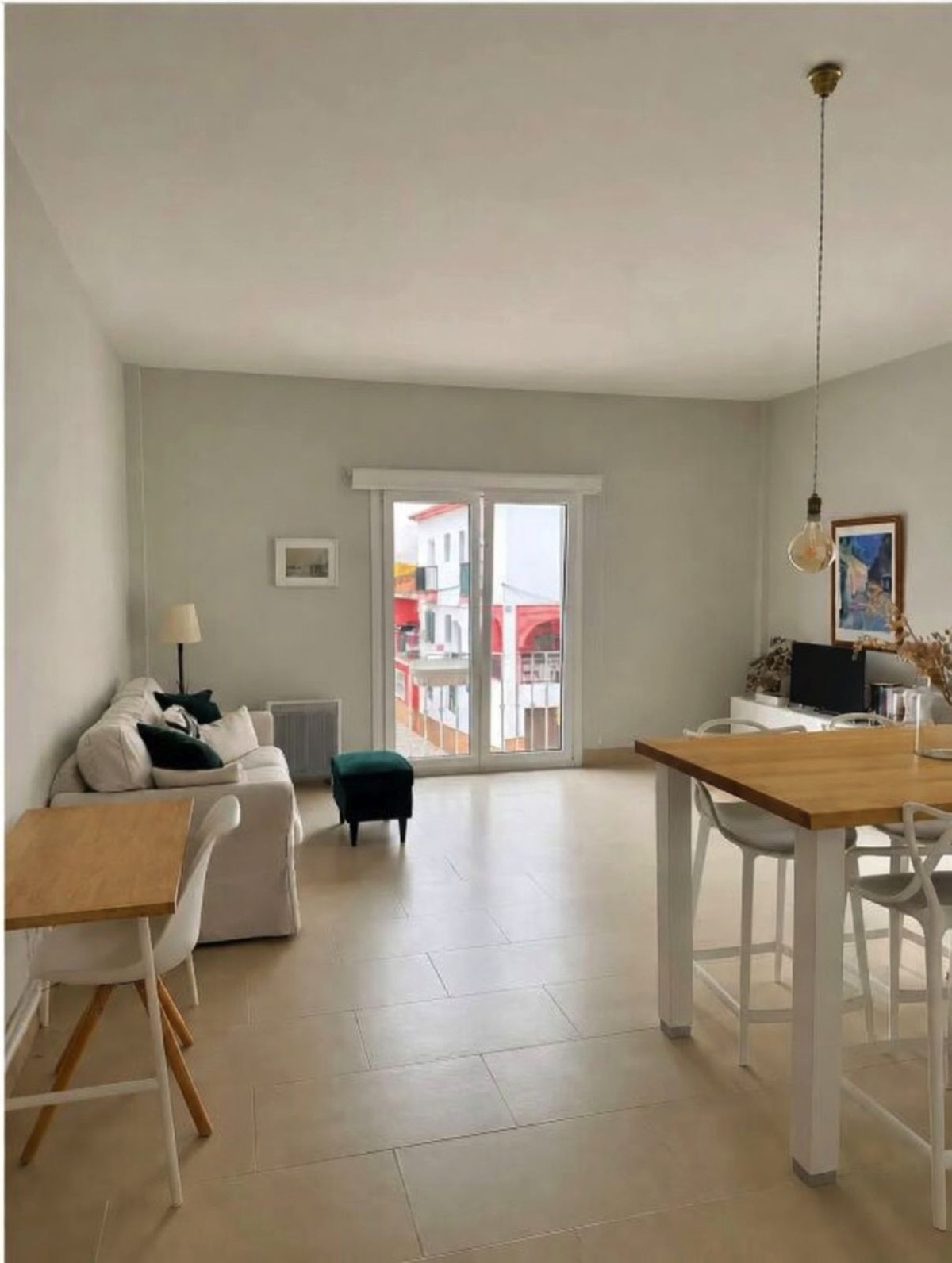 Se vende Apartamento Planta Media de 2 dormitorios en Costa Del Sol, Cadiz, España