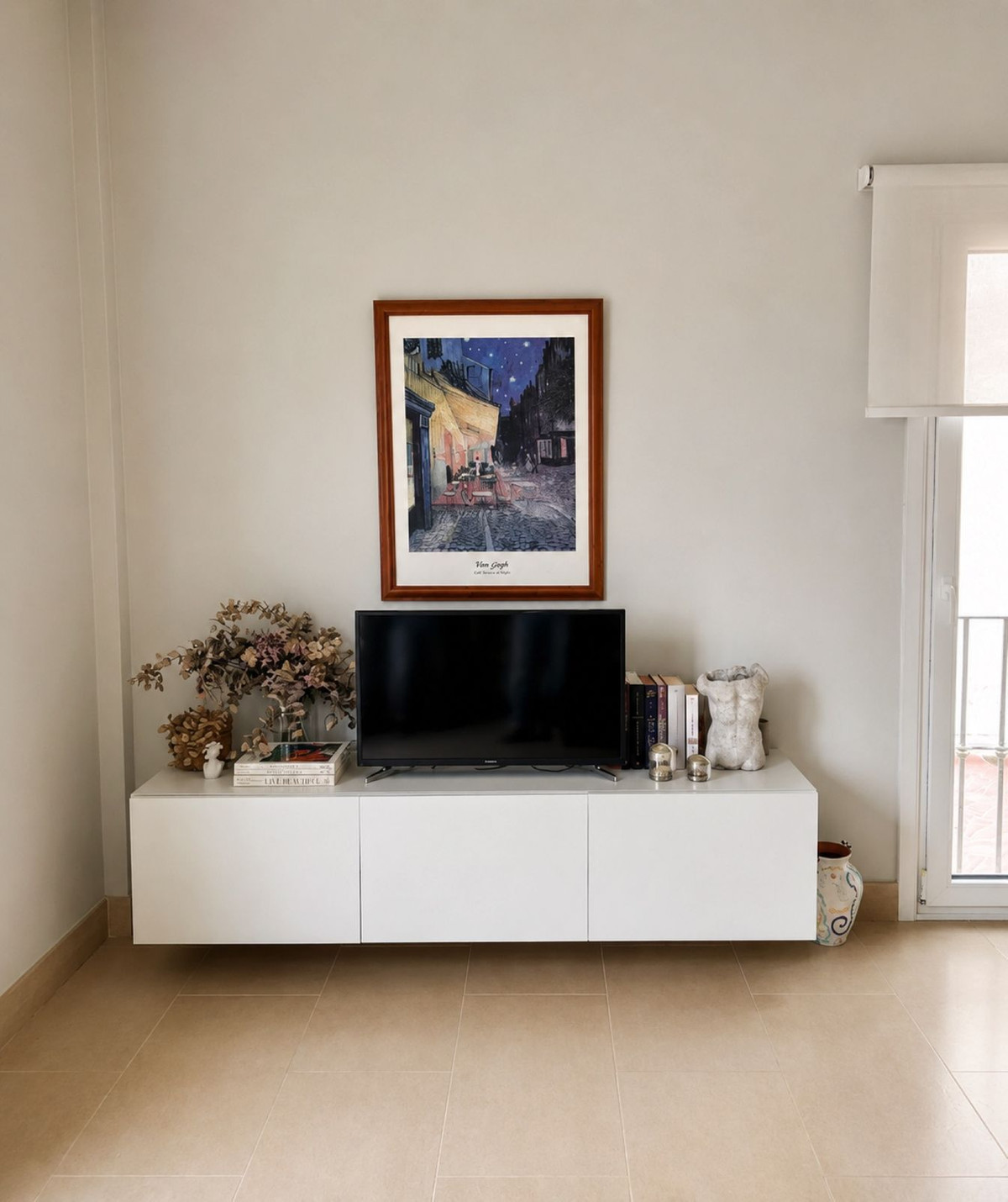 Se vende Apartamento Planta Media de 2 dormitorios en Costa Del Sol, Cadiz, España
