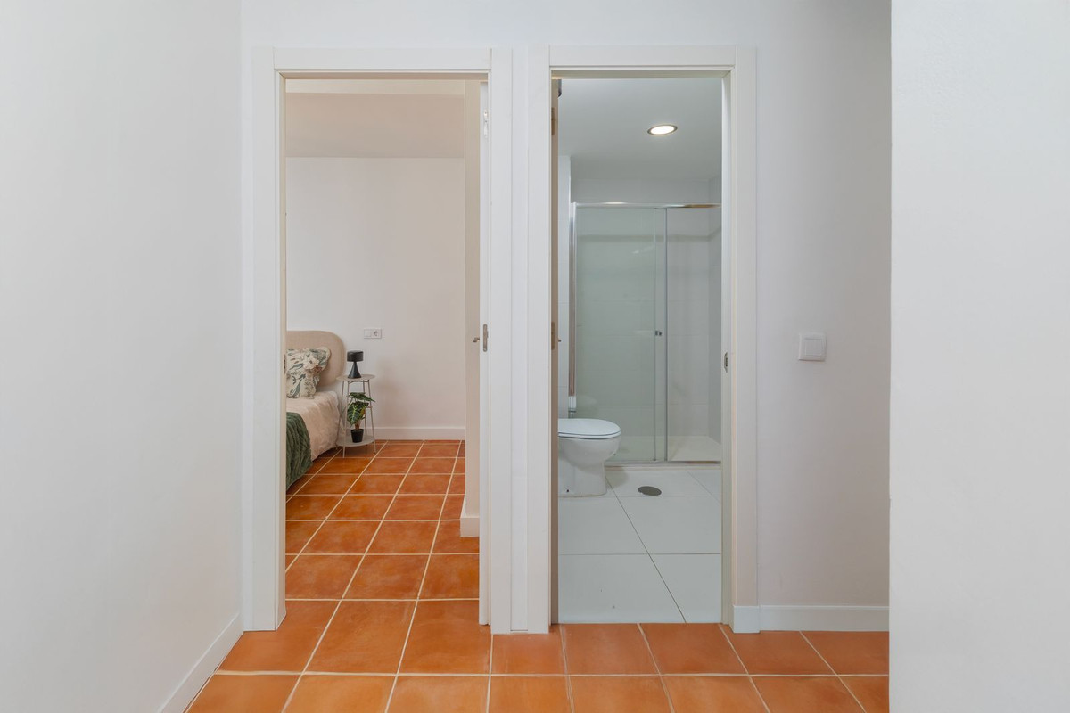 Se vende Apartamento Planta Media de 3 dormitorios en Costa Del Sol, Málaga, España