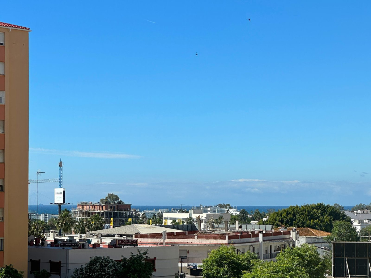 Se vende Apartamento Planta Media de 3 dormitorios en Costa Del Sol, Málaga, España