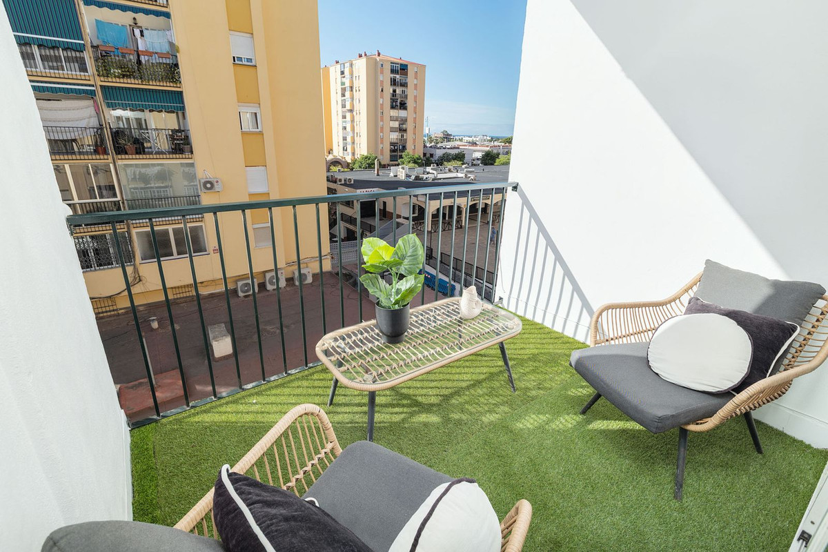 Se vende Apartamento Planta Media de 3 dormitorios en Costa Del Sol, Málaga, España
