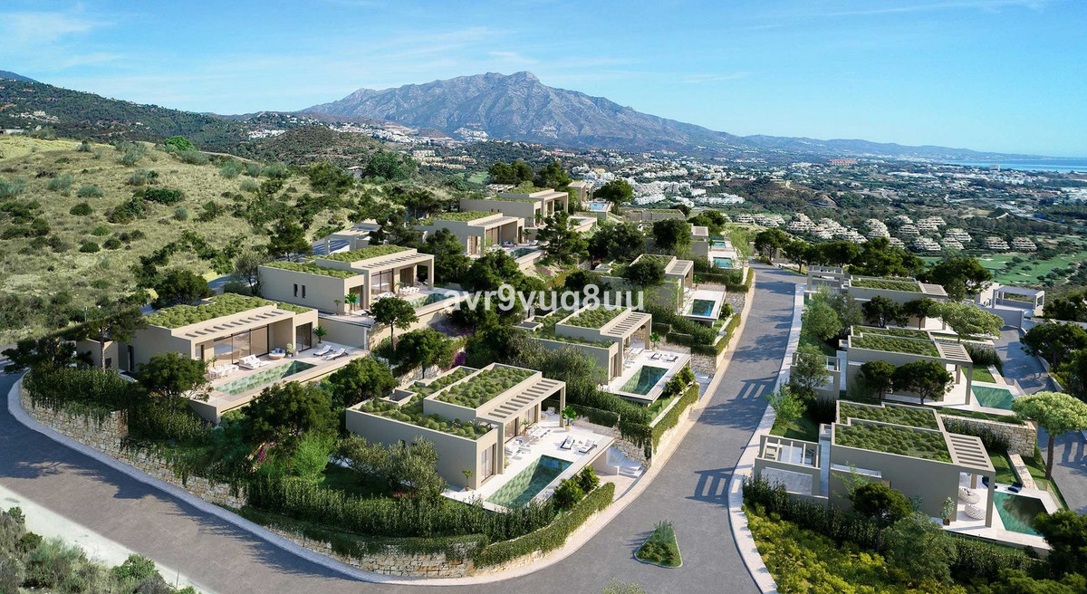 3 Bed Townhouse for sale in Benahavís Costa Del Sol, Málaga, Spain