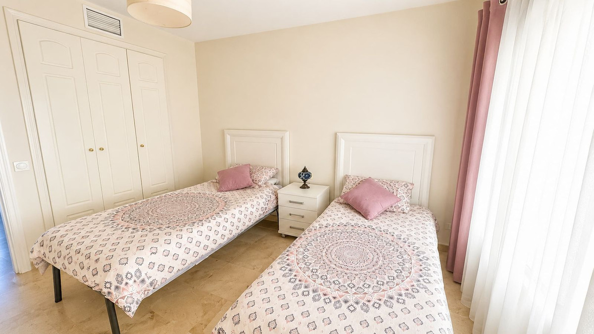 Se vende Apartamento Planta Baja de 2 dormitorios en Costa Del Sol, Málaga, España