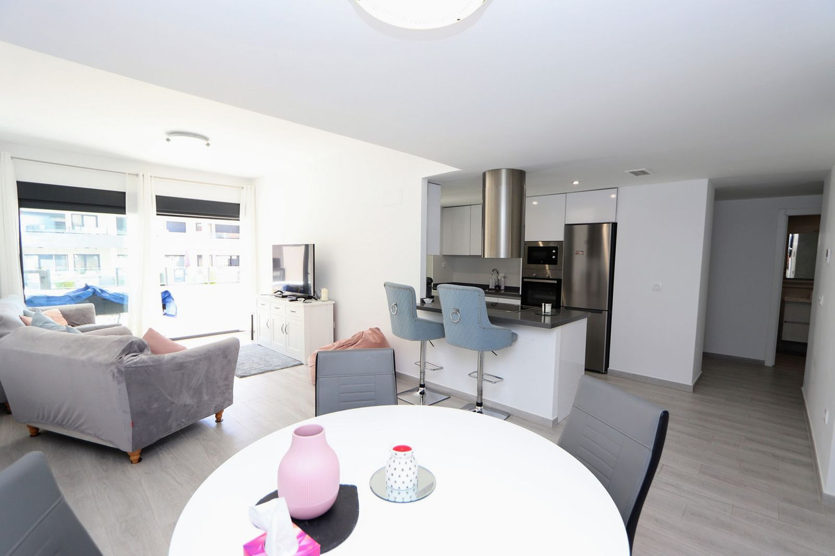 Se vende Apartamento Planta Baja de 3 dormitorios en Costa Blanca, Alicante, España