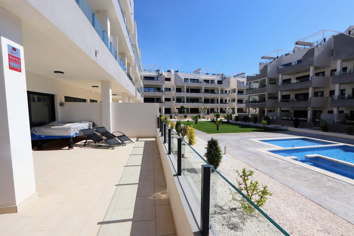 Se vende Apartamento Planta Baja de 3 dormitorios en Costa Blanca, Alicante, España