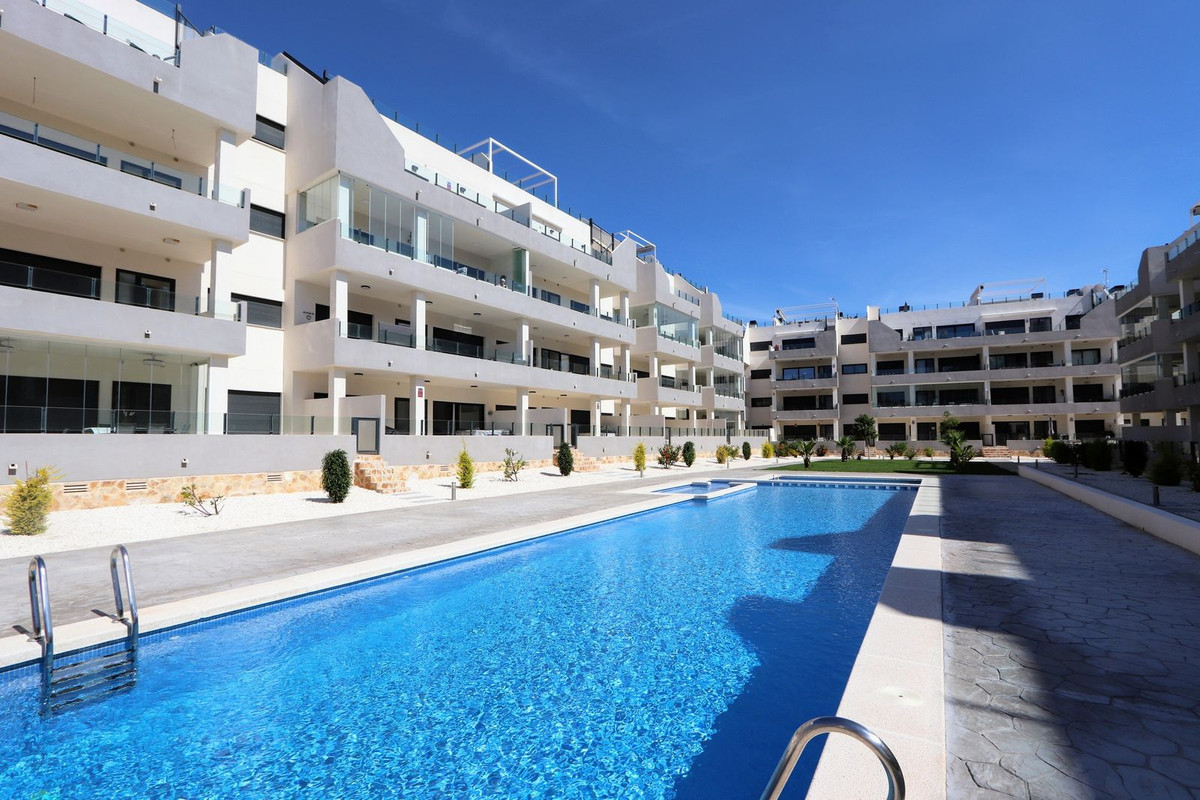 Se vende Apartamento Planta Baja de 3 dormitorios en Costa Blanca, Alicante, España
