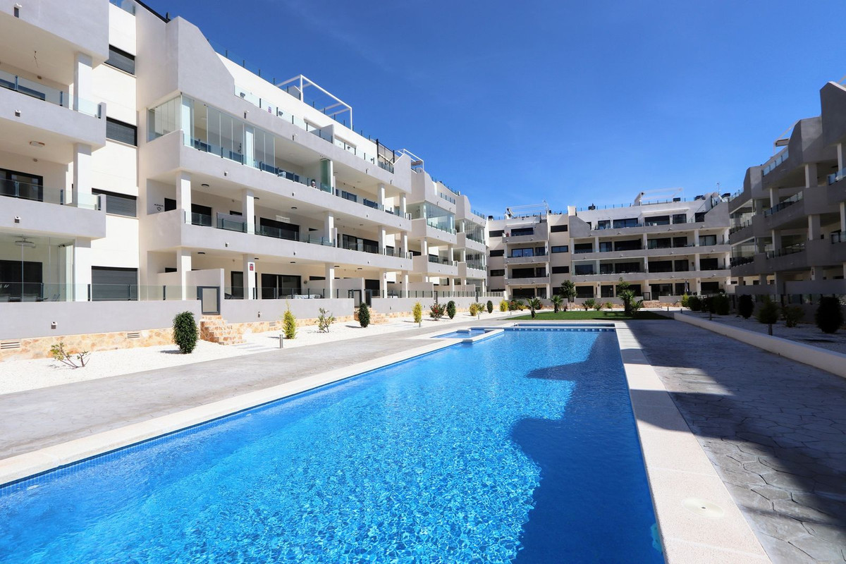Se vende Apartamento Planta Baja de 3 dormitorios en Costa Blanca, Alicante, España