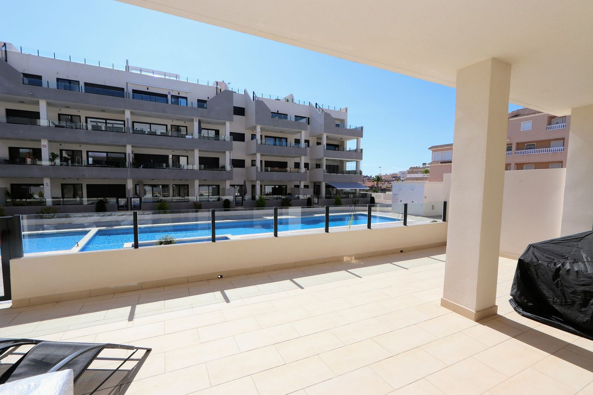 Se vende Apartamento Planta Baja de 3 dormitorios en Costa Blanca, Alicante, España