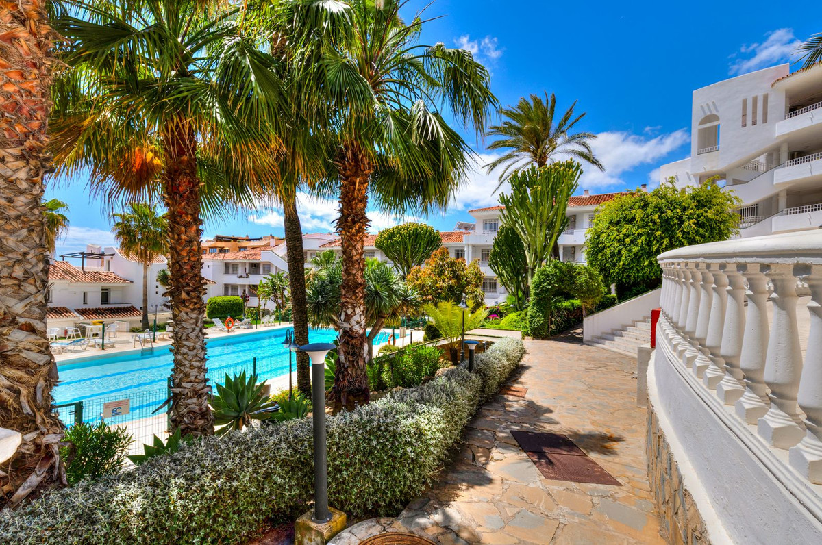 Se vende Apartamento Planta Media de 1 dormitorios en Costa Del Sol, Málaga, España