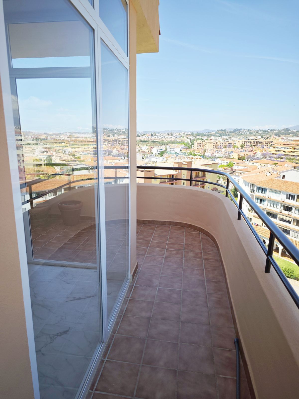 2 Bed Apartment for sale in Los Pacos Costa Del Sol, Málaga, Spain