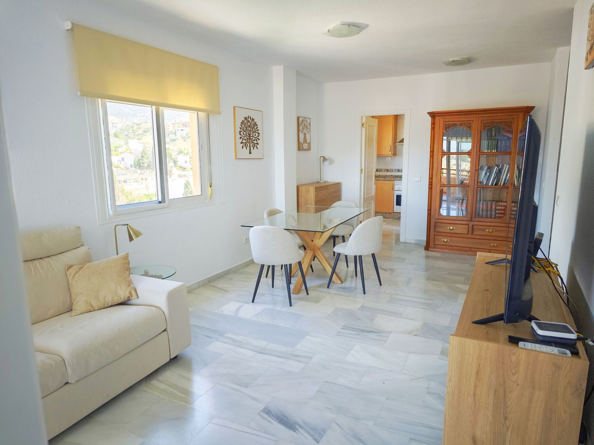 2 Bed Apartment for sale in Los Pacos Costa Del Sol, Málaga, Spain