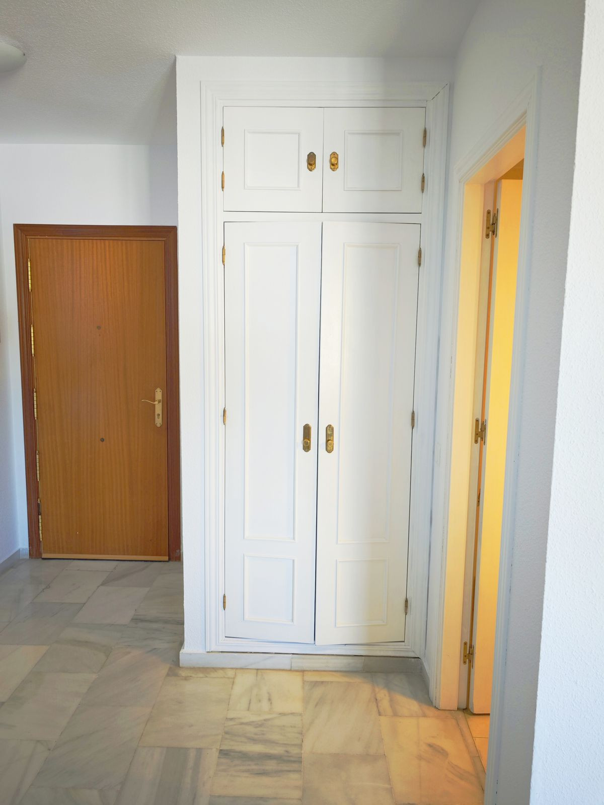 2 Bed Apartment for sale in Los Pacos Costa Del Sol, Málaga, Spain