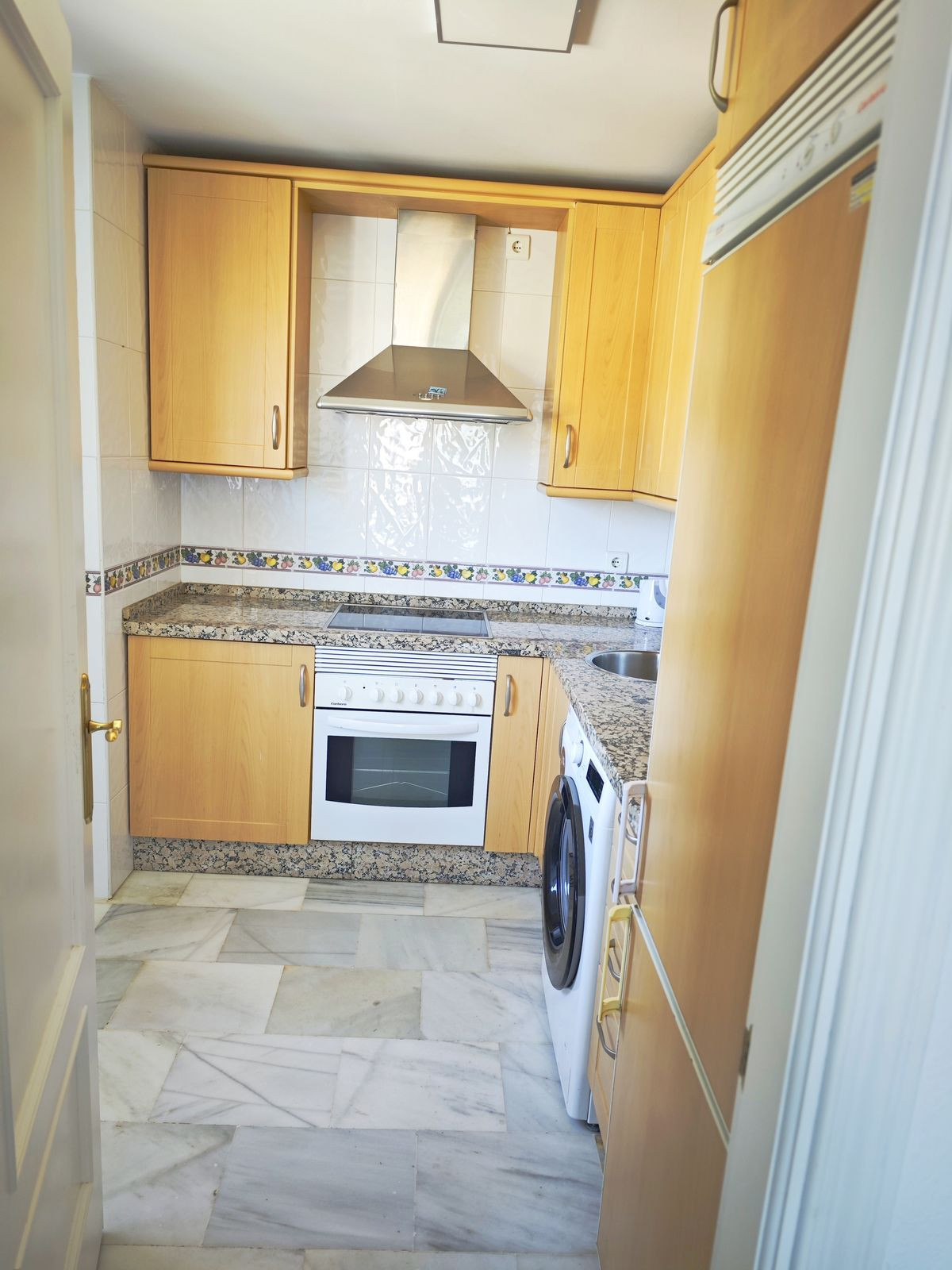 2 Bed Apartment for sale in Los Pacos Costa Del Sol, Málaga, Spain