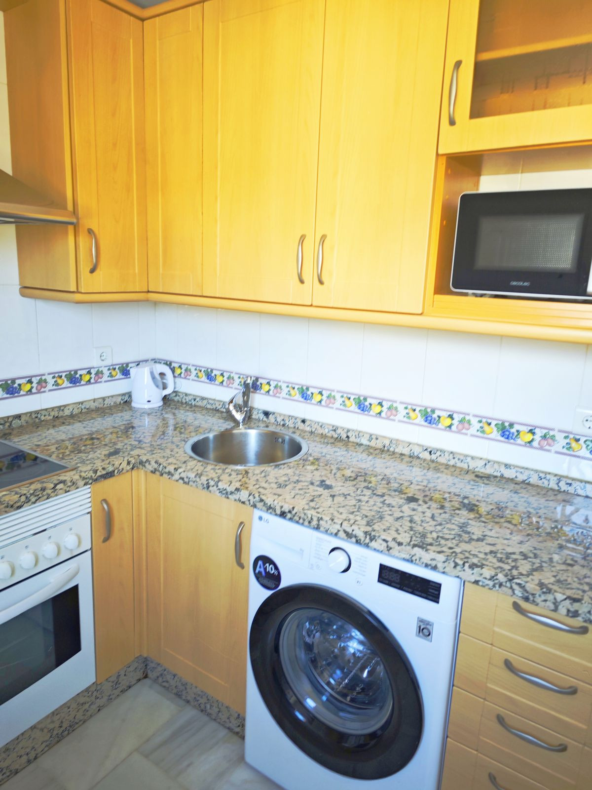 2 Bed Apartment for sale in Los Pacos Costa Del Sol, Málaga, Spain
