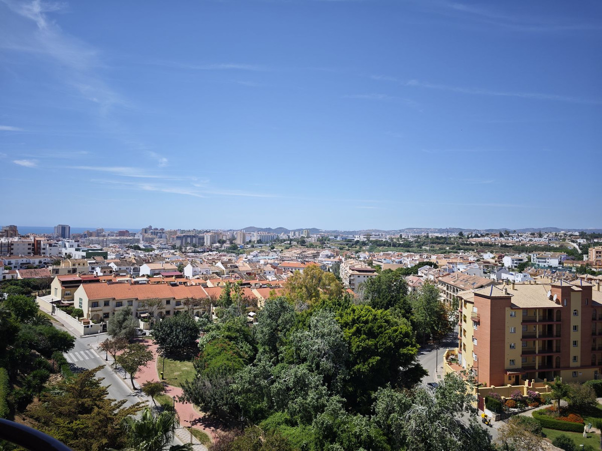 2 Bed Apartment for sale in Los Pacos Costa Del Sol, Málaga, Spain