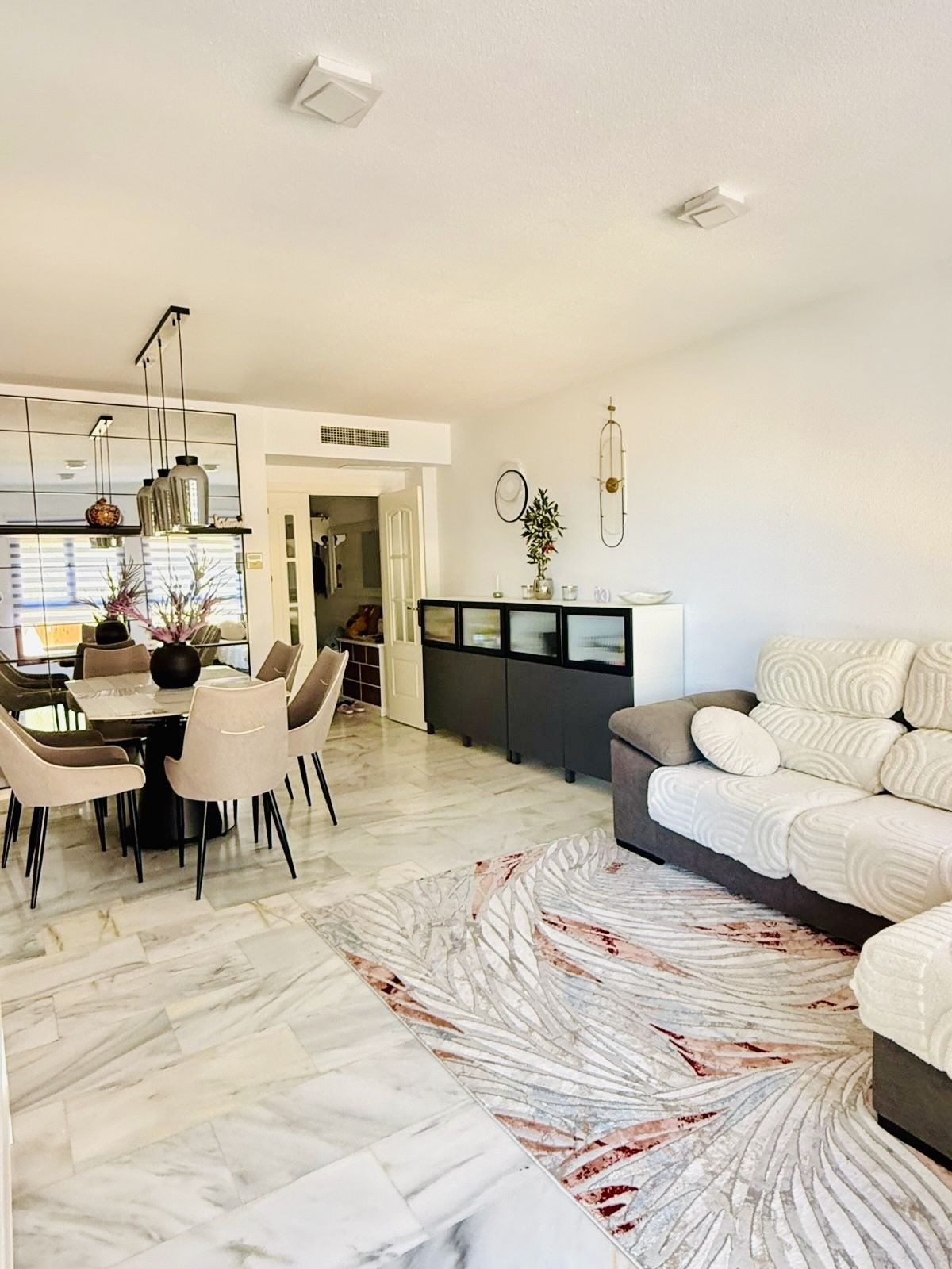 Se vende Apartamento Planta Media de 2 dormitorios en Costa Del Sol, Málaga, España