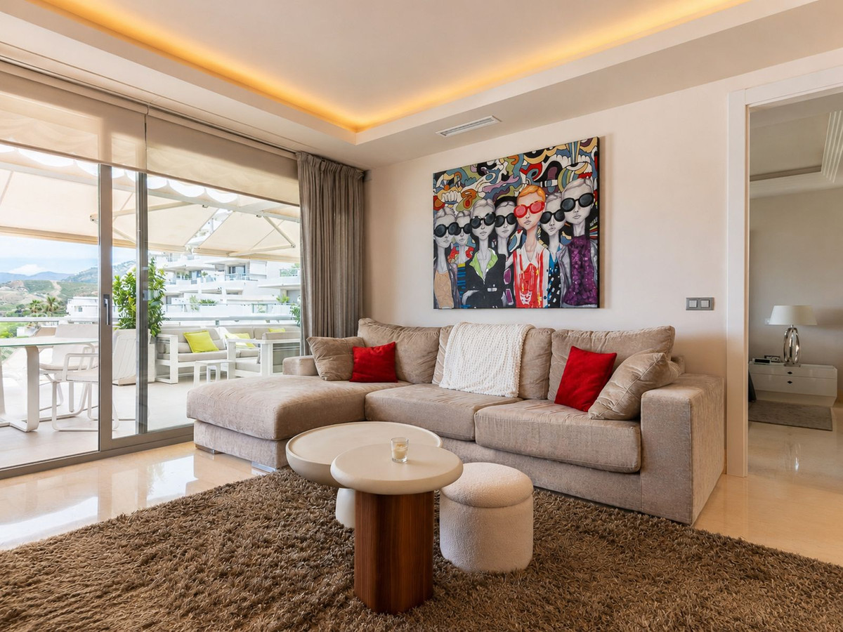 3 Bed Apartment for sale in Benahavís Costa Del Sol, Málaga, Spain