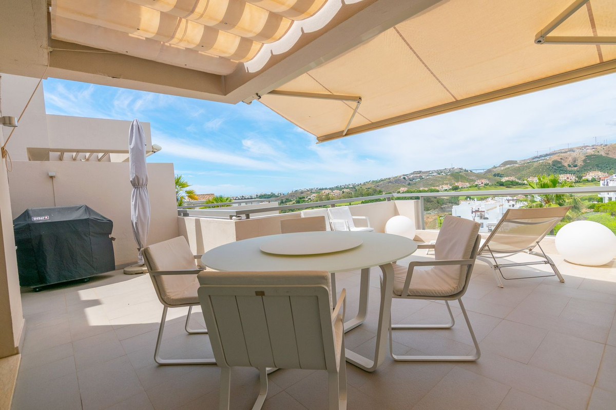 3 Bed Apartment for sale in Benahavís Costa Del Sol, Málaga, Spain
