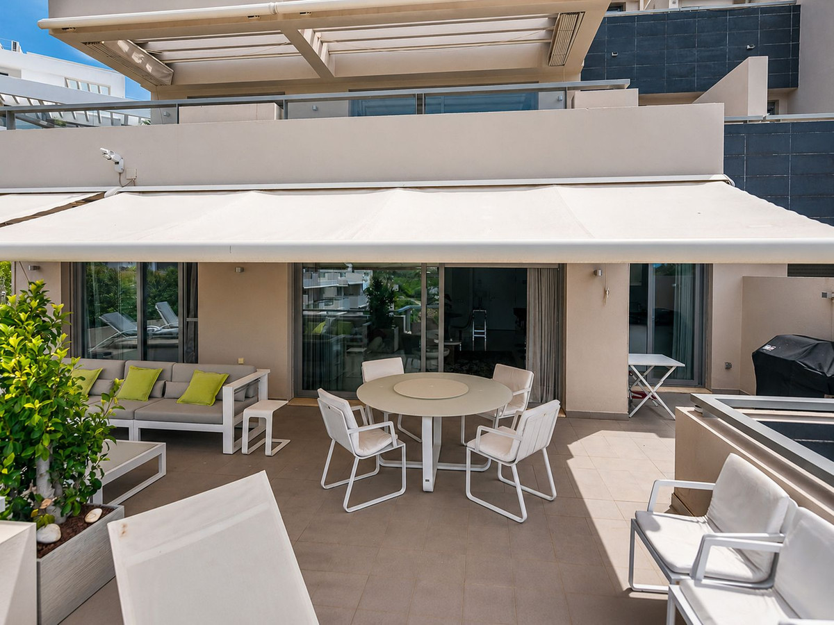 3 Bed Apartment for sale in Benahavís Costa Del Sol, Málaga, Spain