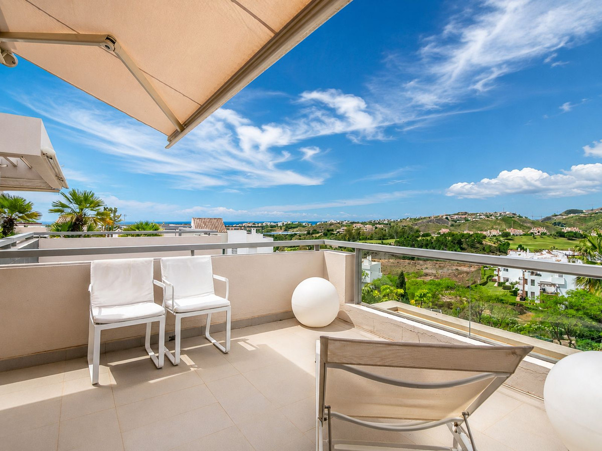 3 Bed Apartment for sale in Benahavís Costa Del Sol, Málaga, Spain