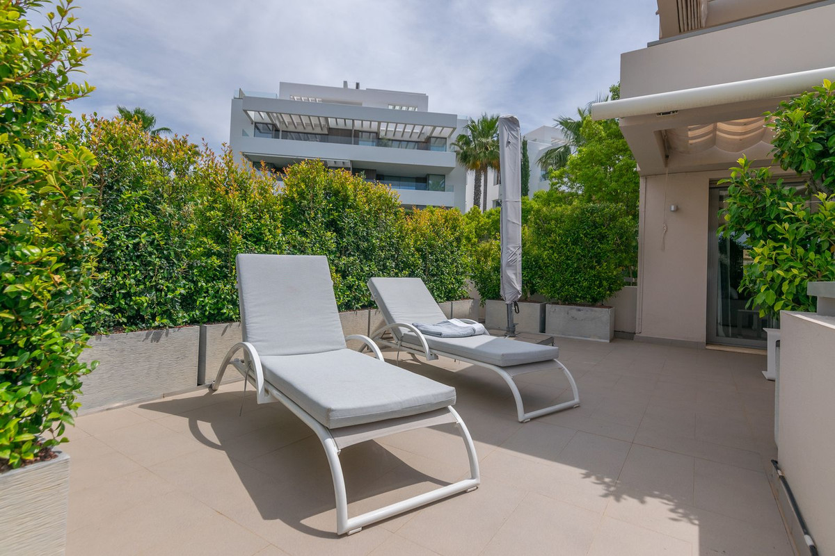 3 Bed Apartment for sale in Benahavís Costa Del Sol, Málaga, Spain