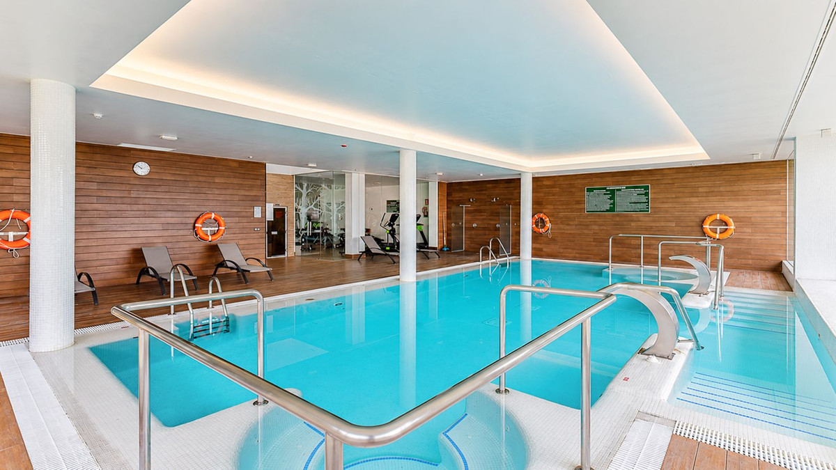 3 Bed Apartment for sale in Benahavís Costa Del Sol, Málaga, Spain