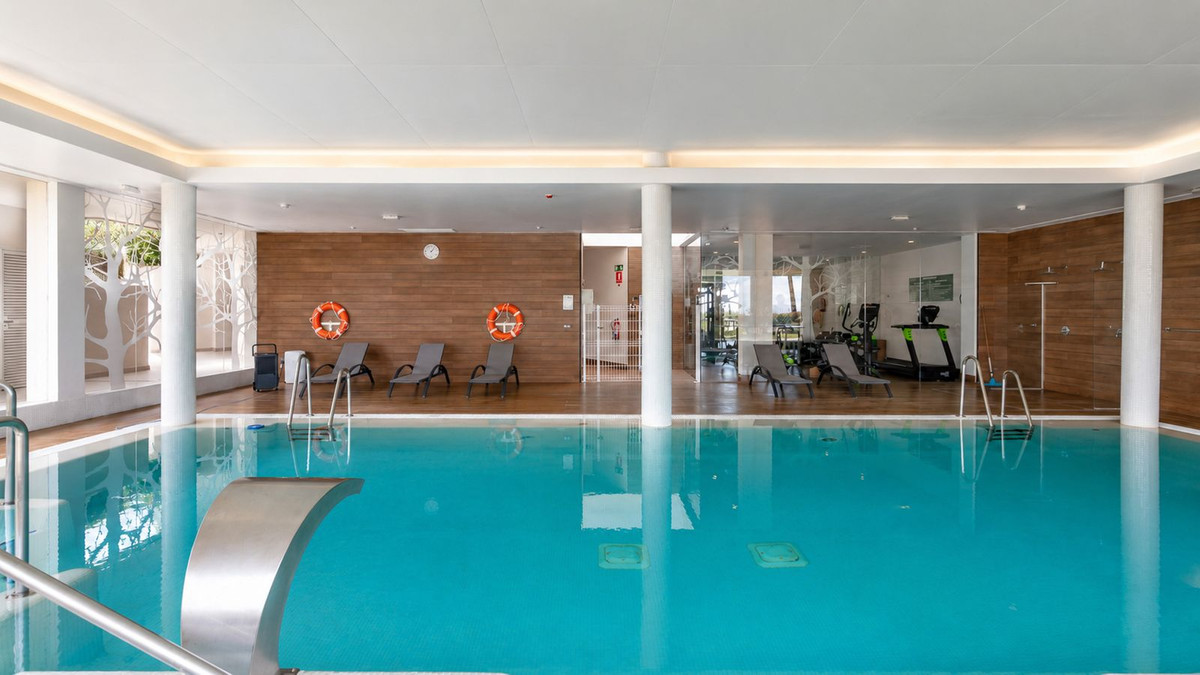3 Bed Apartment for sale in Benahavís Costa Del Sol, Málaga, Spain