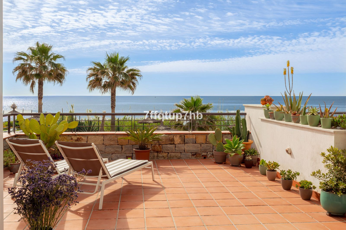 2 Bed Apartment for sale in Casares Playa Costa Del Sol, Málaga, Spain