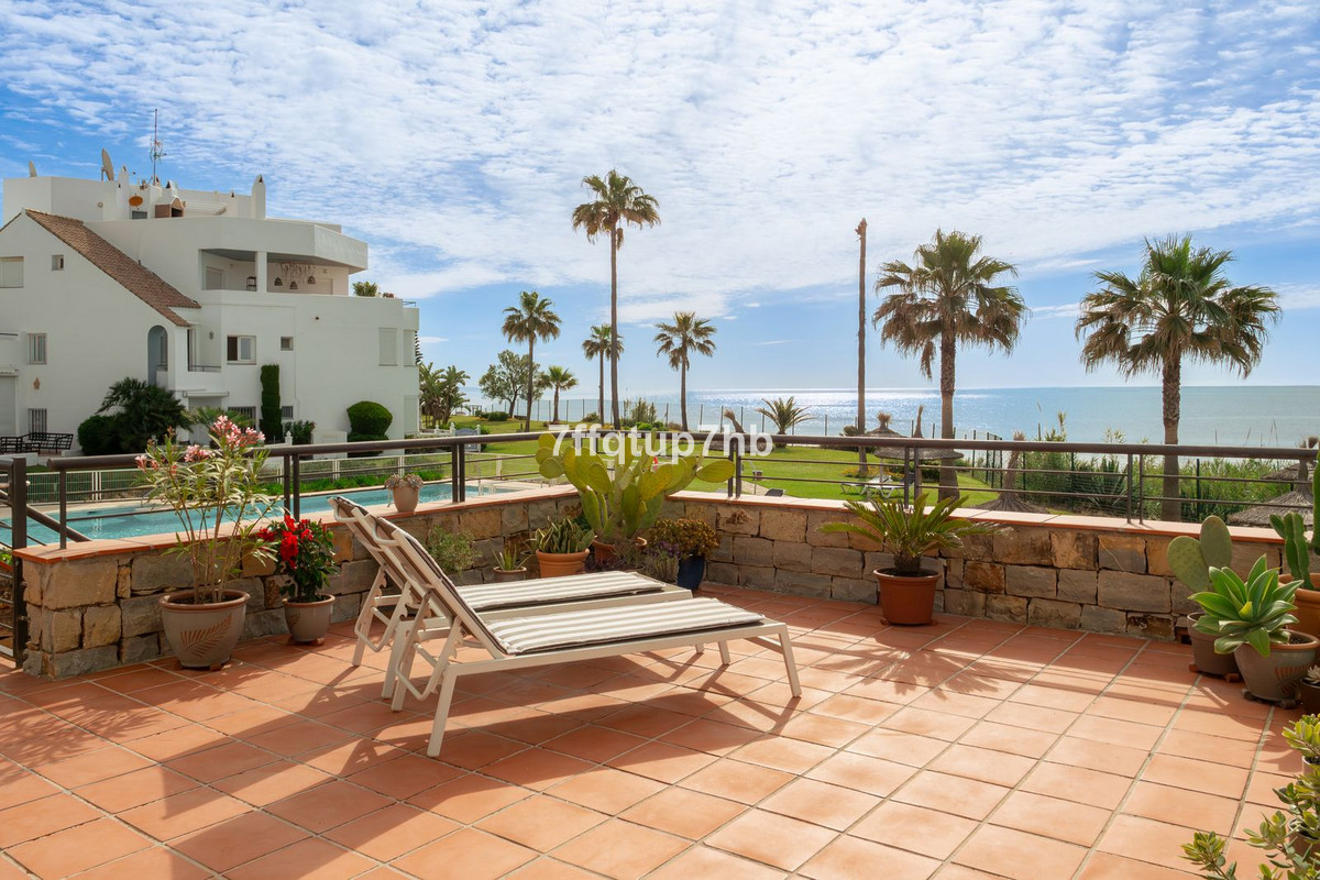 2 Bed Apartment for sale in Casares Playa Costa Del Sol, Málaga, Spain