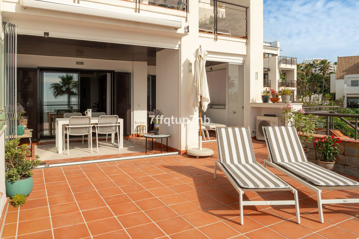 2 Bed Apartment for sale in Casares Playa Costa Del Sol, Málaga, Spain