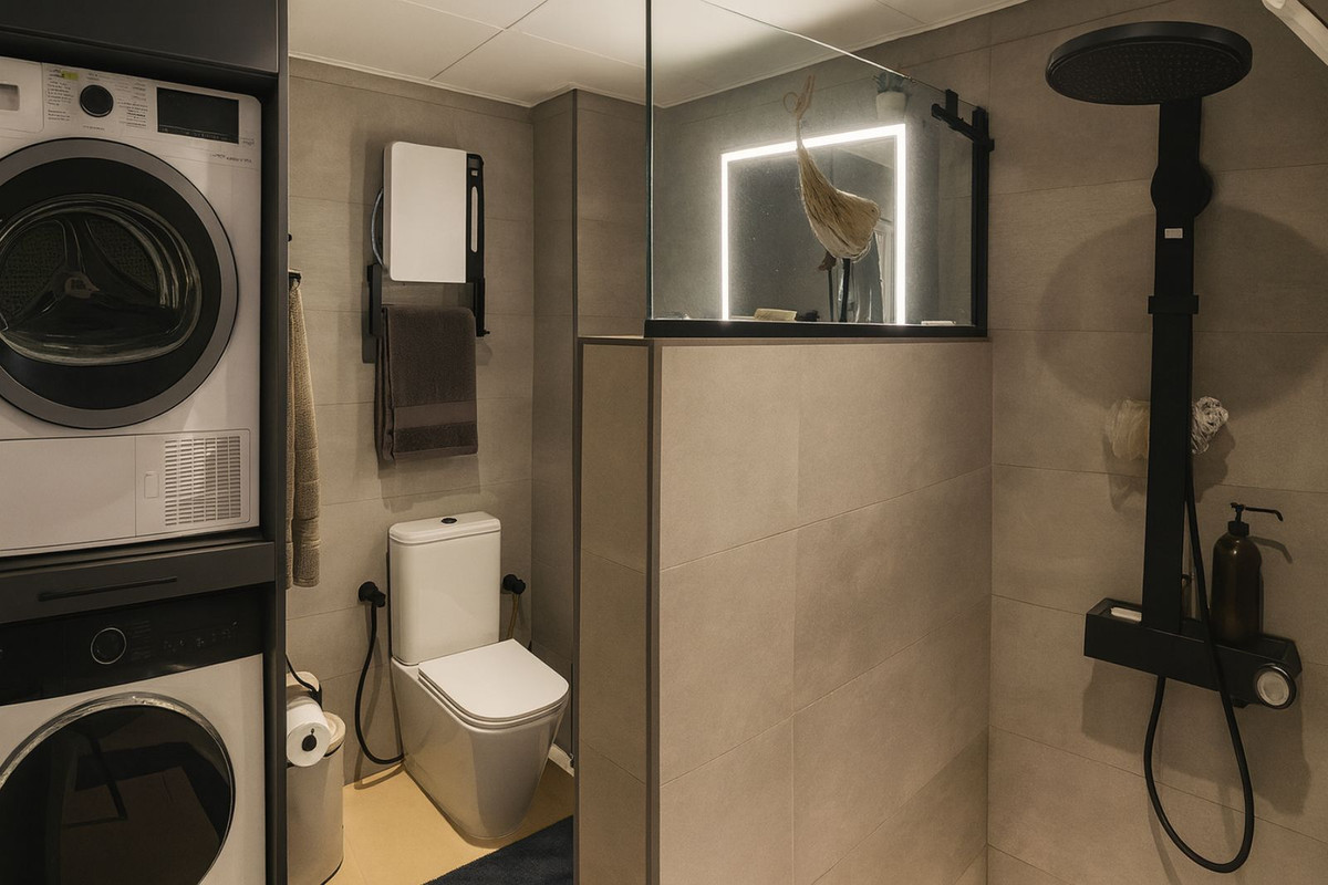 Se vende Apartamento Planta Baja de 2 dormitorios en Costa Del Sol, Málaga, España