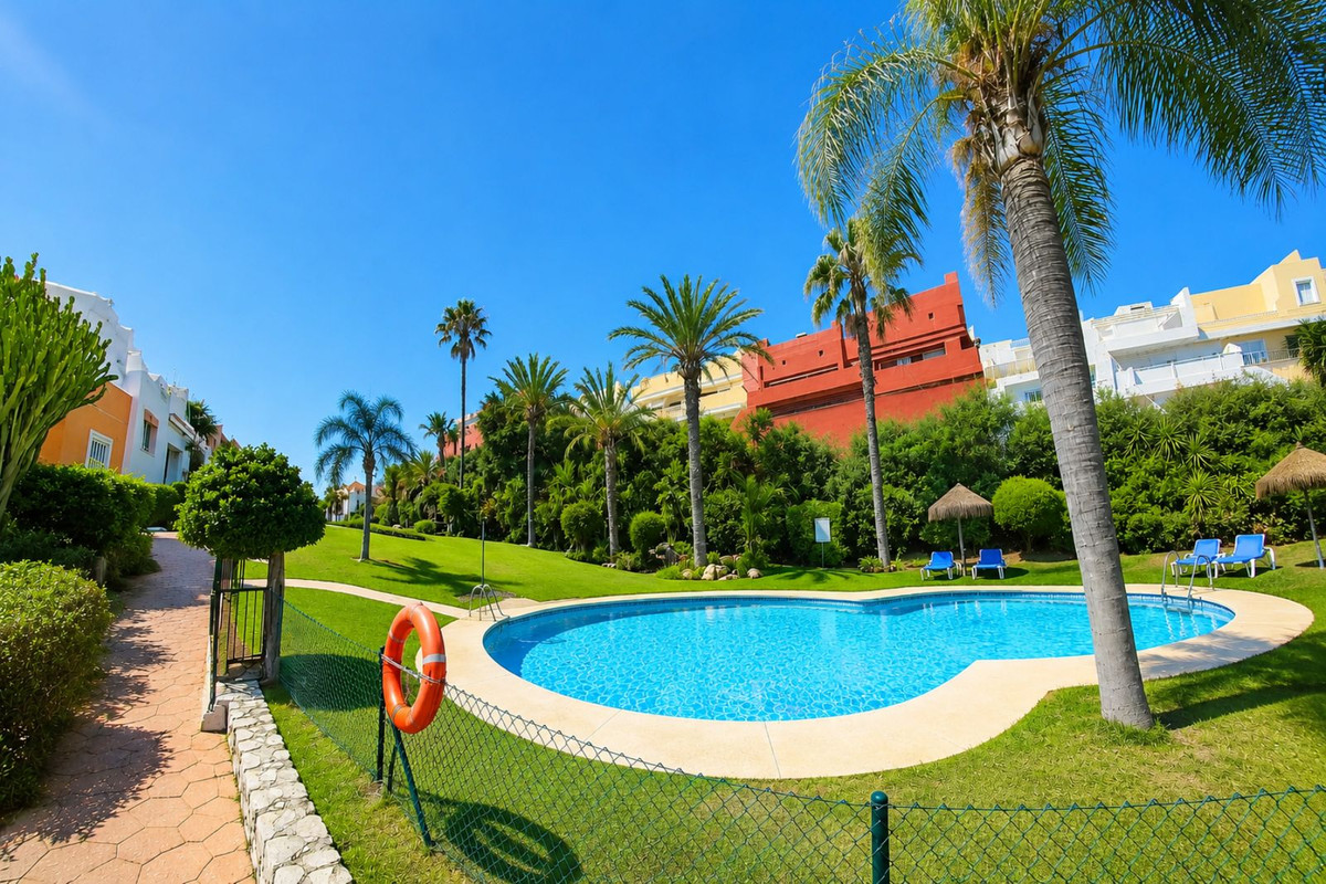 Se vende Apartamento Planta Baja de 2 dormitorios en Costa Del Sol, Málaga, España
