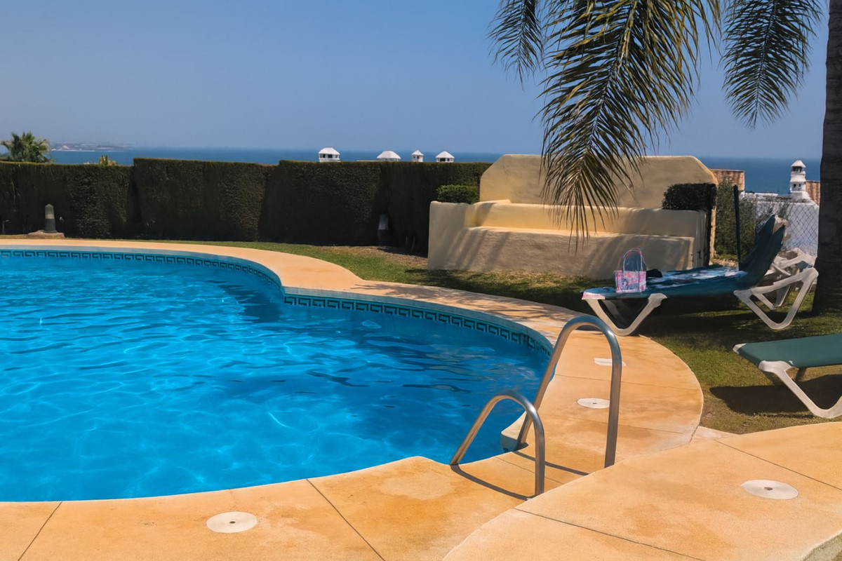 Se vende Apartamento Planta Baja de 2 dormitorios en Costa Del Sol, Málaga, España