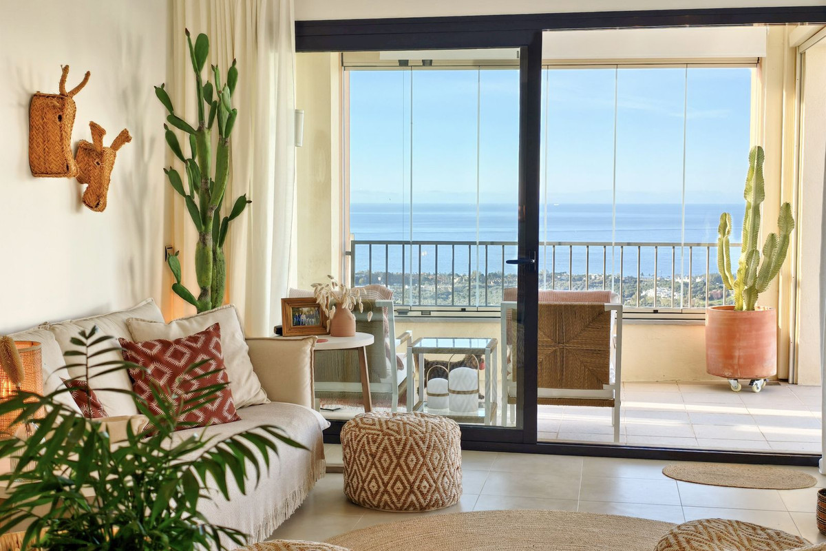 2 Bed Apartment for sale in Altos De Los Monteros Costa Del Sol, Málaga, Spain