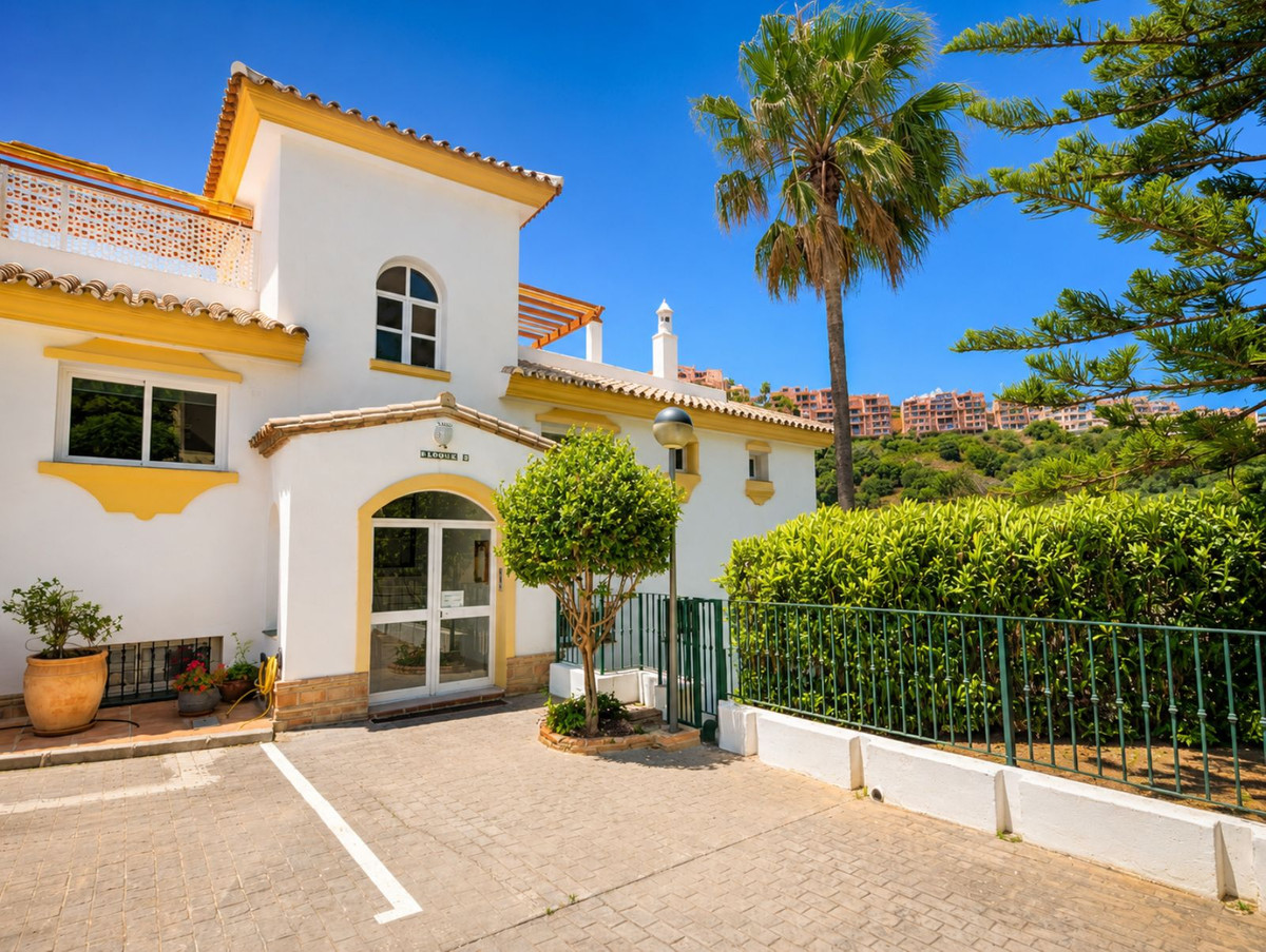 Se vende Apartamento Planta Baja de 2 dormitorios en Costa Del Sol, Málaga, España